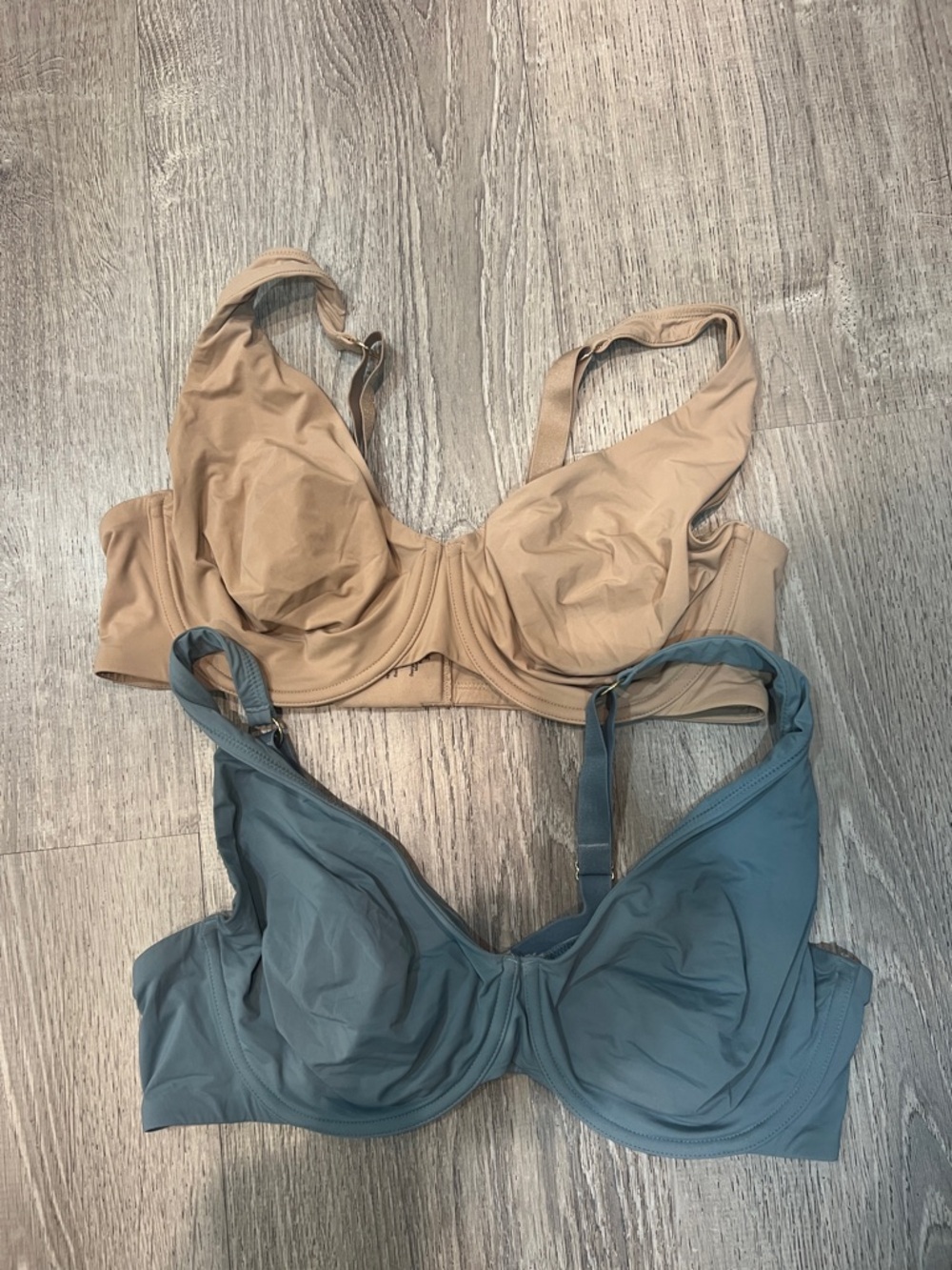 Lot of 2 ThirdLove smoothing Underwire Bras in Nude and Slate Blue 36d